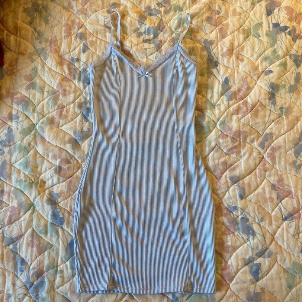 Lace Mini Bodycon Dress
